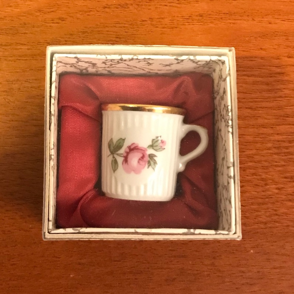Tiny Decorative Cup